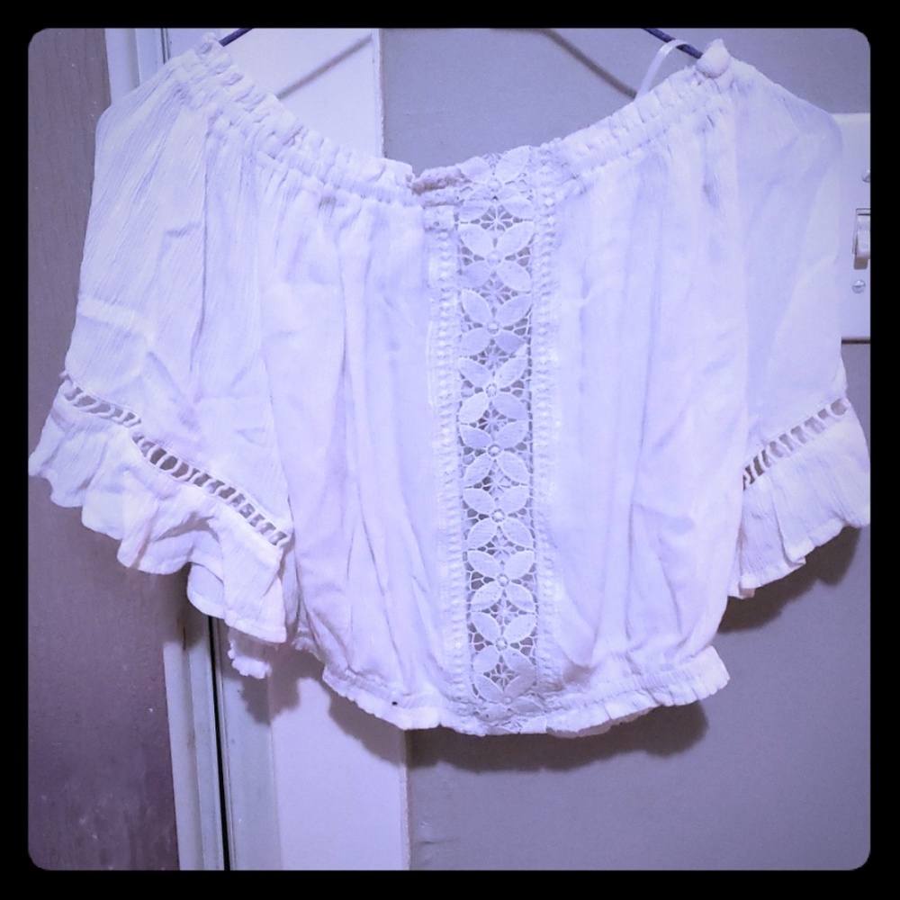 Crop to shirt